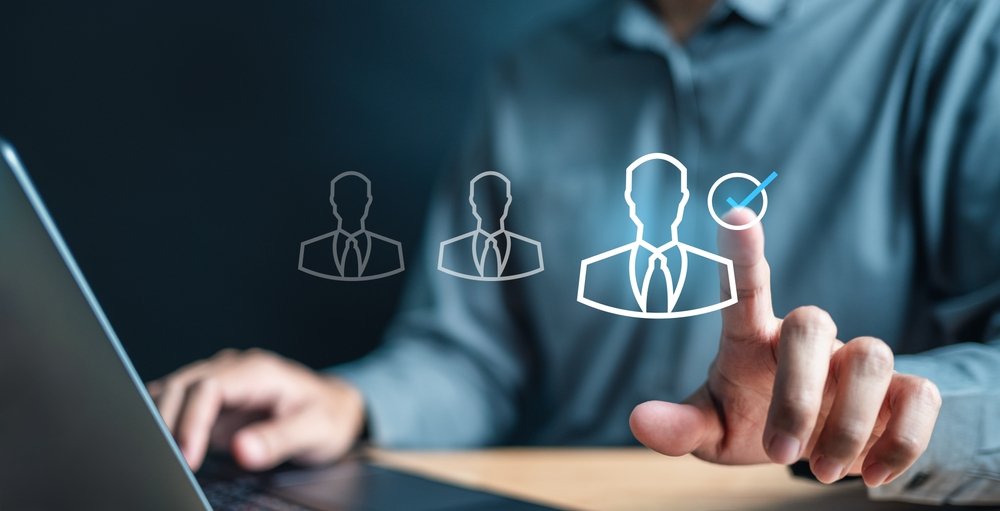 Faculdade, Curso Técnico ou Autodidata em TI em 2026?